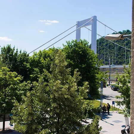 Budapest Downtown Riverfront Exterior photo